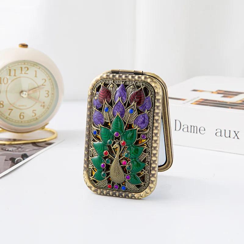 Metal Mirror Luxury Vintage Handheld Household European Style Makeup Mirror Retro Folding Hand Mirror Portable
