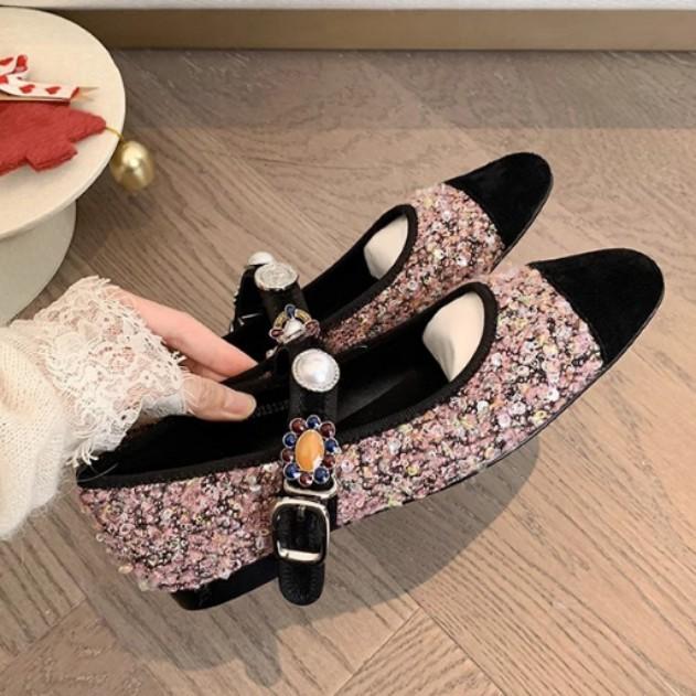Yuanlitong 2025 Spring New Flat Casual Shoes Women's Retro Metal Word Belt Casual Mary Jane Single Shoes Women