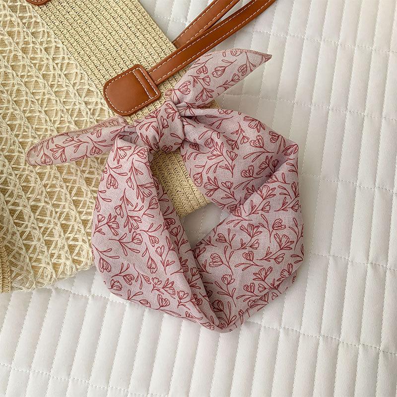 New temperament advanced sense neck cotton and linen silk scarf women's Korean lazy style versatile brown series small square scarf