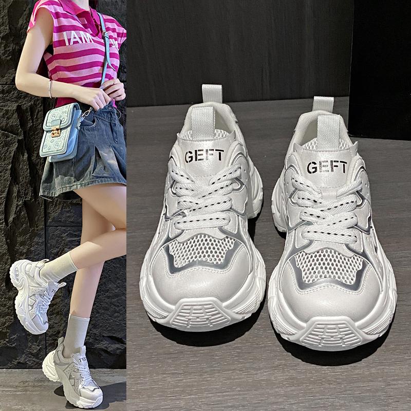 Fashion Trendy Thick Bottom Sports Shoes for Women Casual Versatile Student Footwear Spring Autumn Season Non Slip Rubber Sole