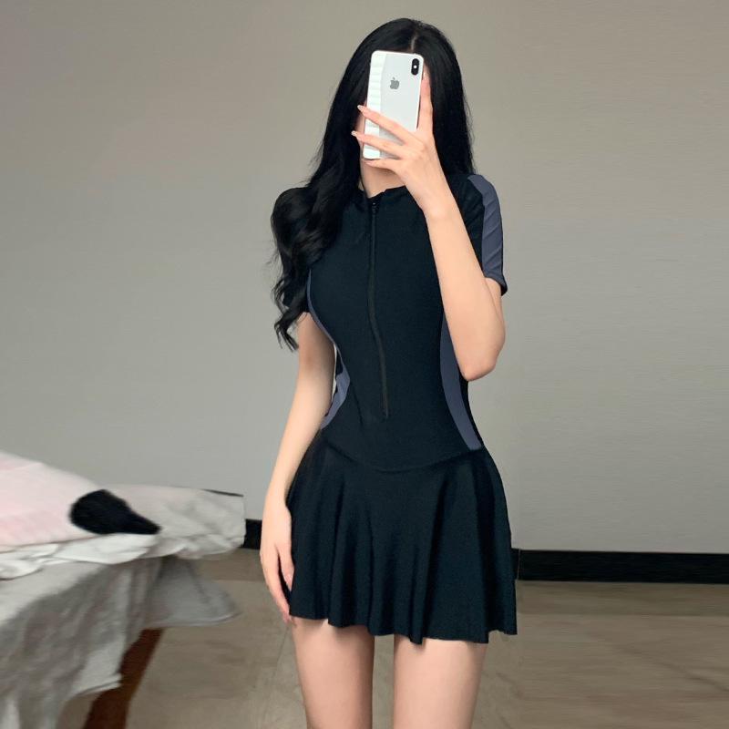 2023 Women's High-End Conservative Skirt-Style One-Piece Swimsuit - Slimming, Sporty, Belly-Covering, Flat-Leg Design for Hot Springs.
