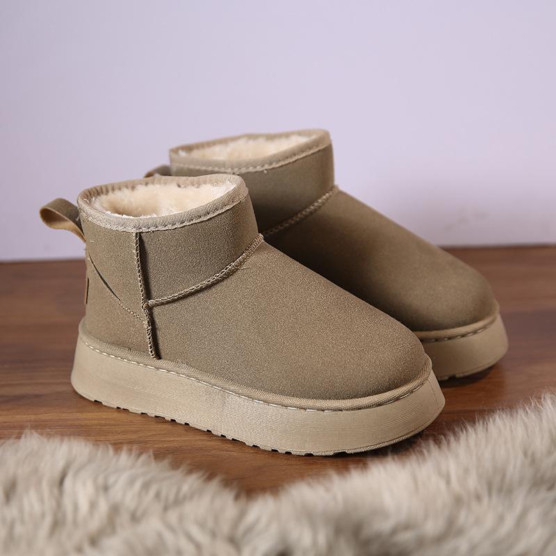 

Зимние женские сапоги на толстой подошве, новая звезда 2025 года, с тем же бархатом, толстые, водонепроницаемые, на платформе, короткие, с высотой голенища до середины икры, хлопковые сапоги с увеличением роста 41