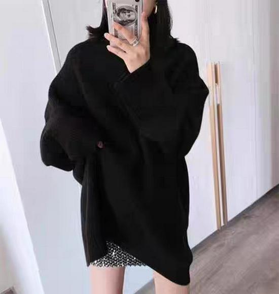 

Женский трикотажный кардиган средней длины в стиле ретро - Коллекция Осень-Зима 2025 Small