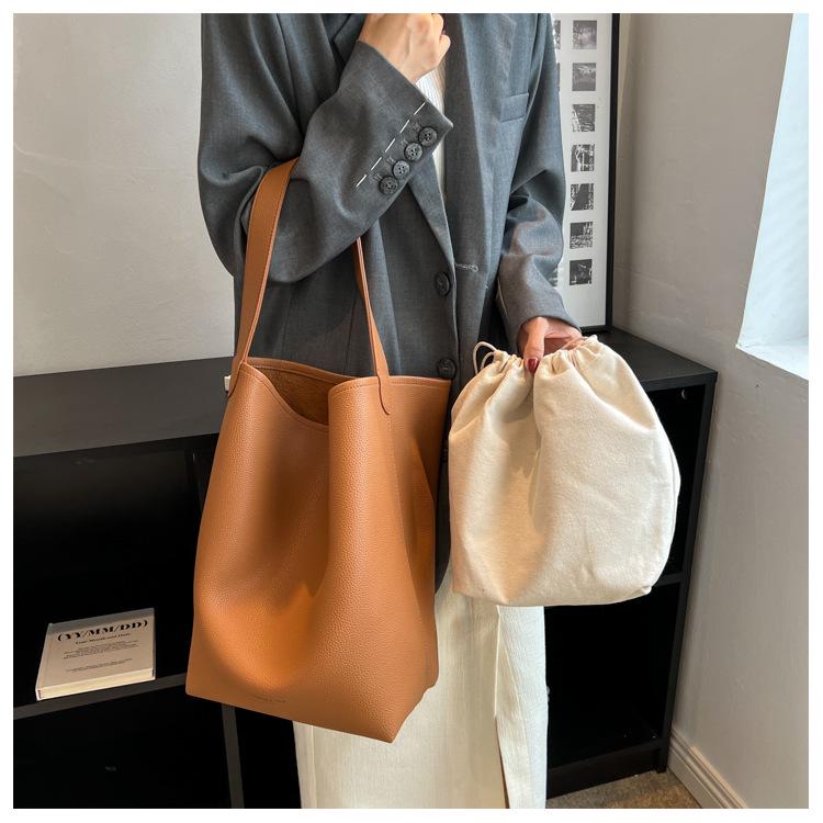 Women's Large Capacity Retro Tote Bag - 2023 Spring/Summer Korean Style Shoulder Bag