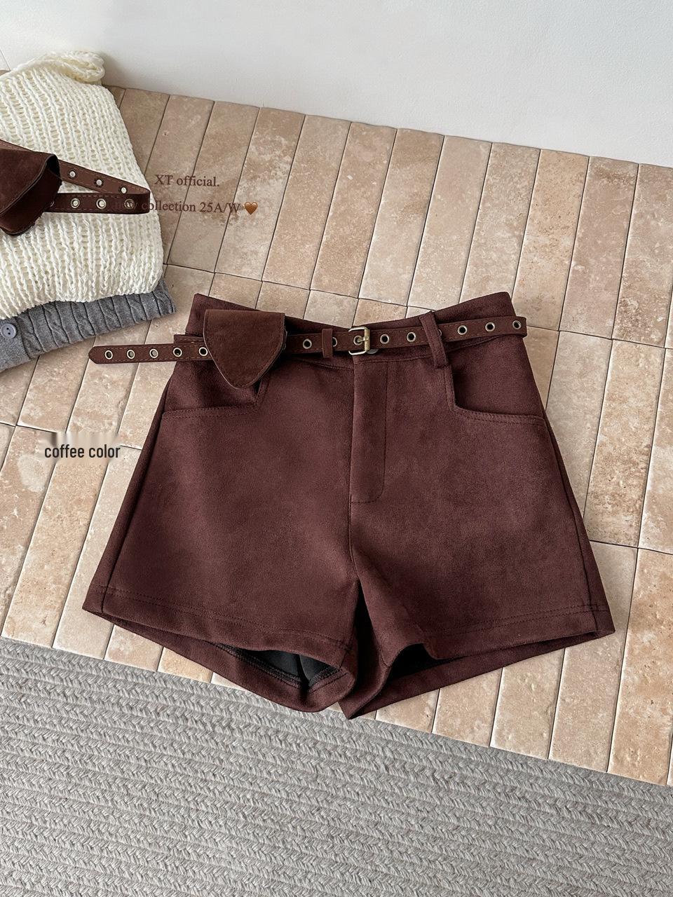 

Korean Style Khaki High-Waisted Women s Cargo Shorts, Autumn/Winter Retro Casual Bootcut Pants in Coffee Color. Large