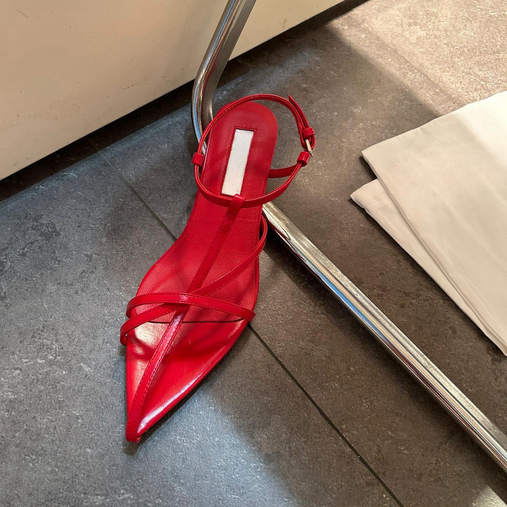 

Нишевые туфли-лодочки на шпильке с острым носком, перекрещивающиеся ремешки, дизайн с открытым носком, средней высоты каблук, крутые шлепанцы для женщин 35