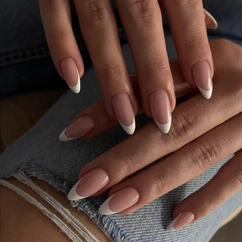 Белые типсы для французского маникюра - Носимые наклейки для маникюра