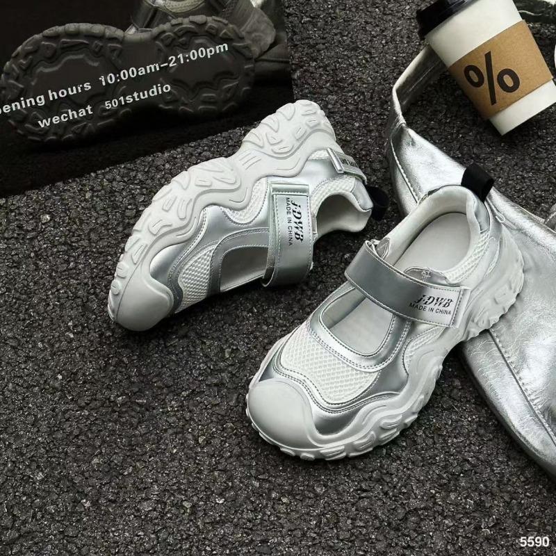 Frühling und Sommer neue modische atmungsaktive Mesh Klettverschluss Dad Schuhe Plateau lässige Sport Damenschuhe vielseitig