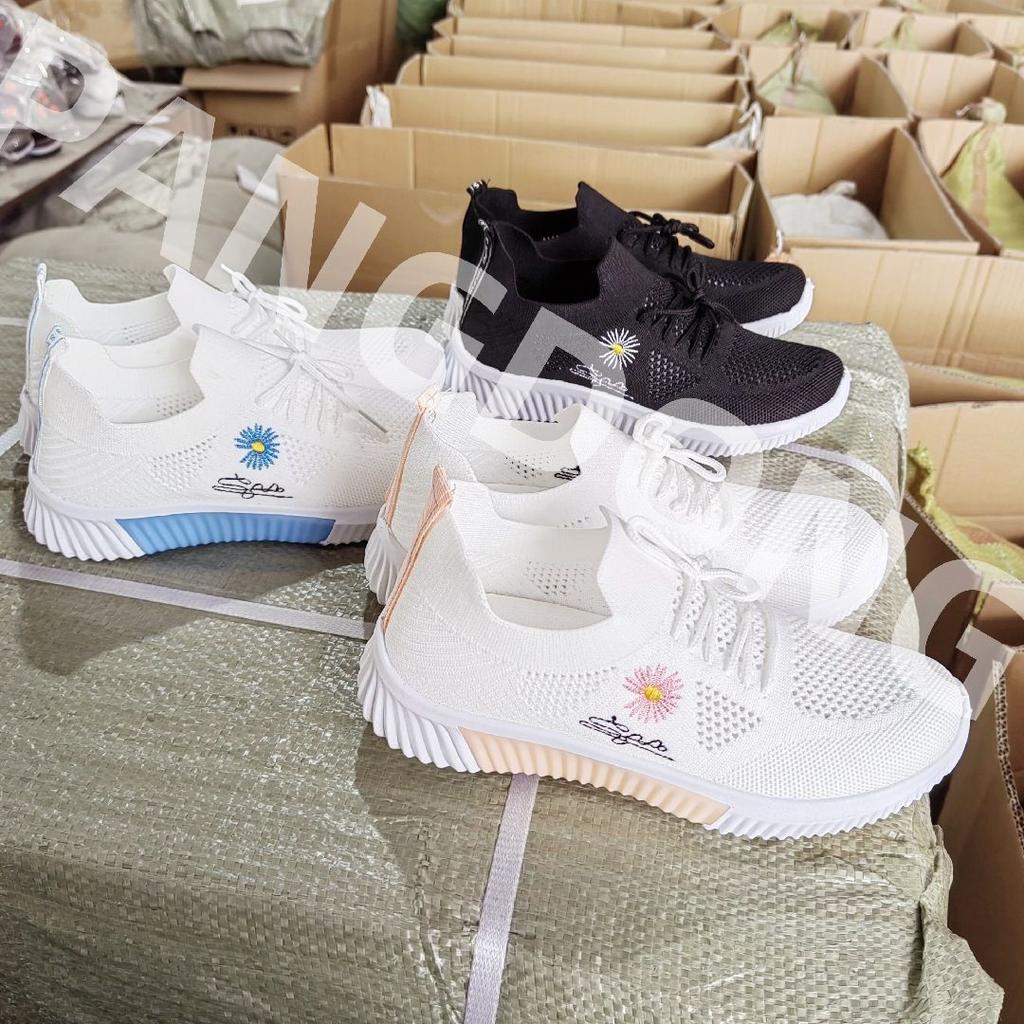 New Sports and Leisure Summer Ice Silk Fly-woven Women's Shoes Sports Shoes Small Daisies Versatile Casual Shoes