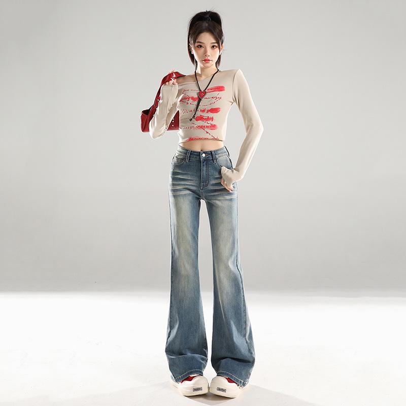 American Retro Mid-Waist Micro-Flare Jeans for Women - 2025 Autumn, Loose Fit, Crease Design