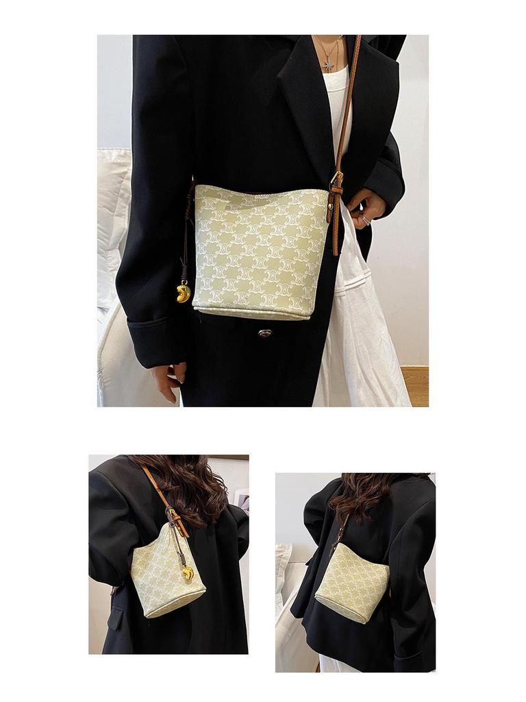 2025 Retro Print Large Capacity Crossbody Bucket Handbag