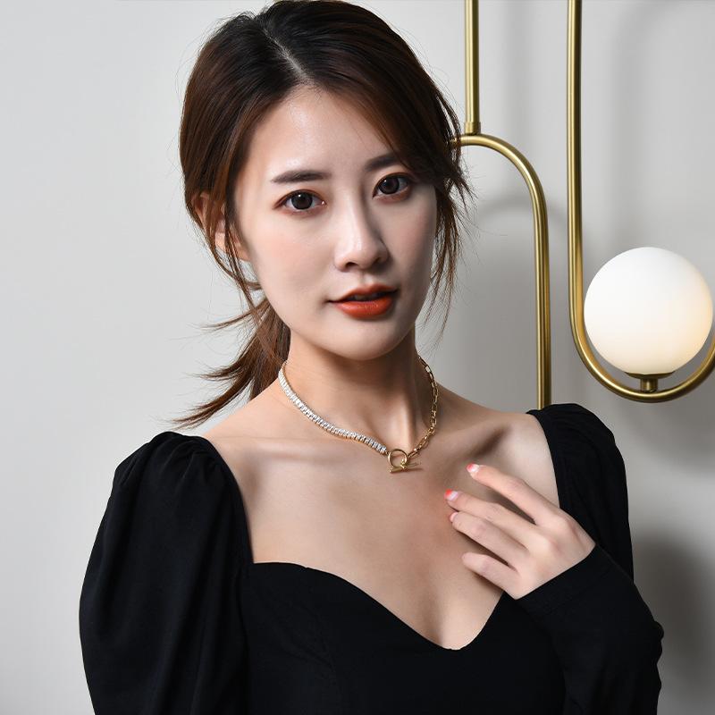 Steel Titanium Unique Choker Necklace With Dazzling Zirconia For Occasions Fashionable