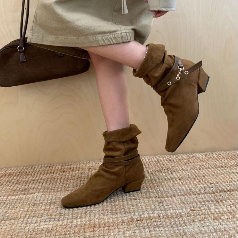 Retro thick heel two wear square head knight boots women's 2025 autumn and winter new suede belt buckle versatile and thin medium boots