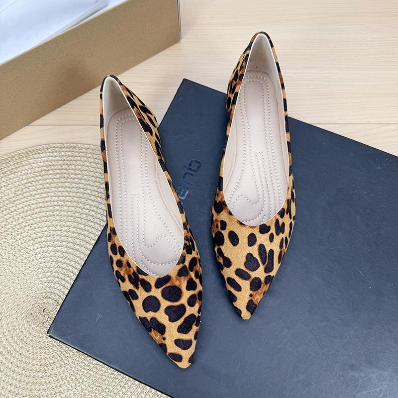 Fashion Flat Shoes for Women 2025 Spring and Autumn New Style Suede Pointed Shallow Mouth Soft Sole Large Size Women's Shoes