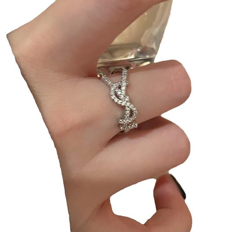 Zircon Yletter Trendy Ring Shiny Copper Material Unique Yletter Design Fashionable Personalized" And