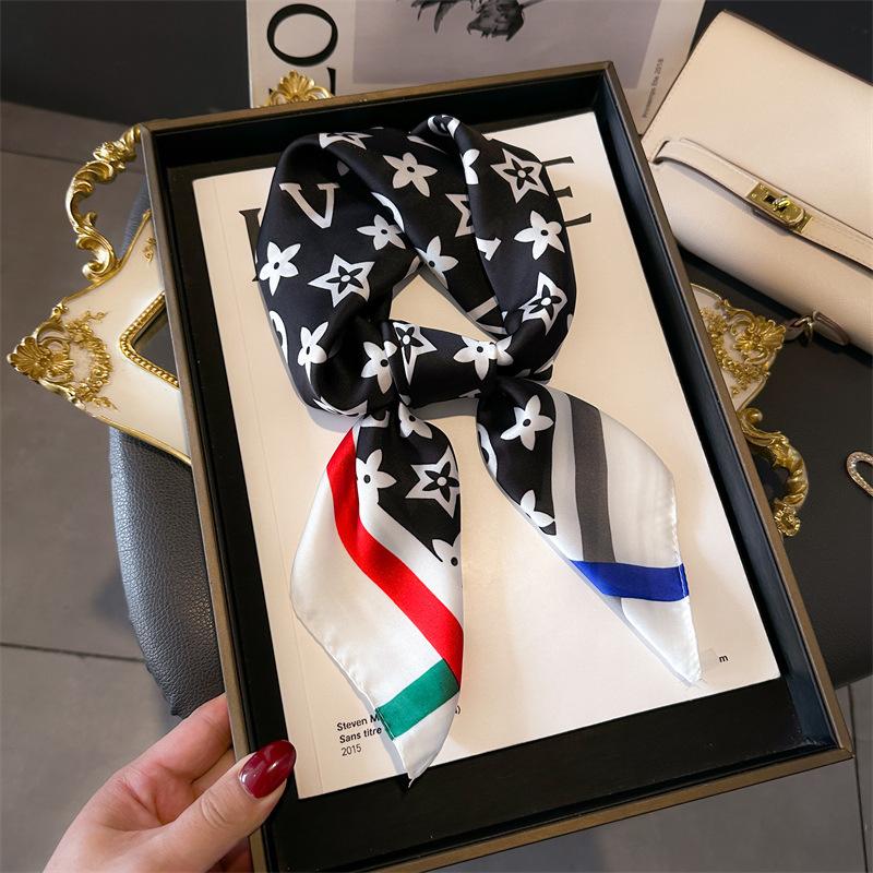 Brand la Modă Vară Eșarfă Simplă cu Imprimeu Litere Mătase Eșarfă Pătrată 70Cm Mătase Simulație Eșarfă Versatilă la Modă Femeie Profesionistă