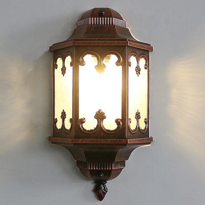 Retro Waterproof Outdoor Wall Light for Balconies, Courtyards, and Staircases - American/European Style