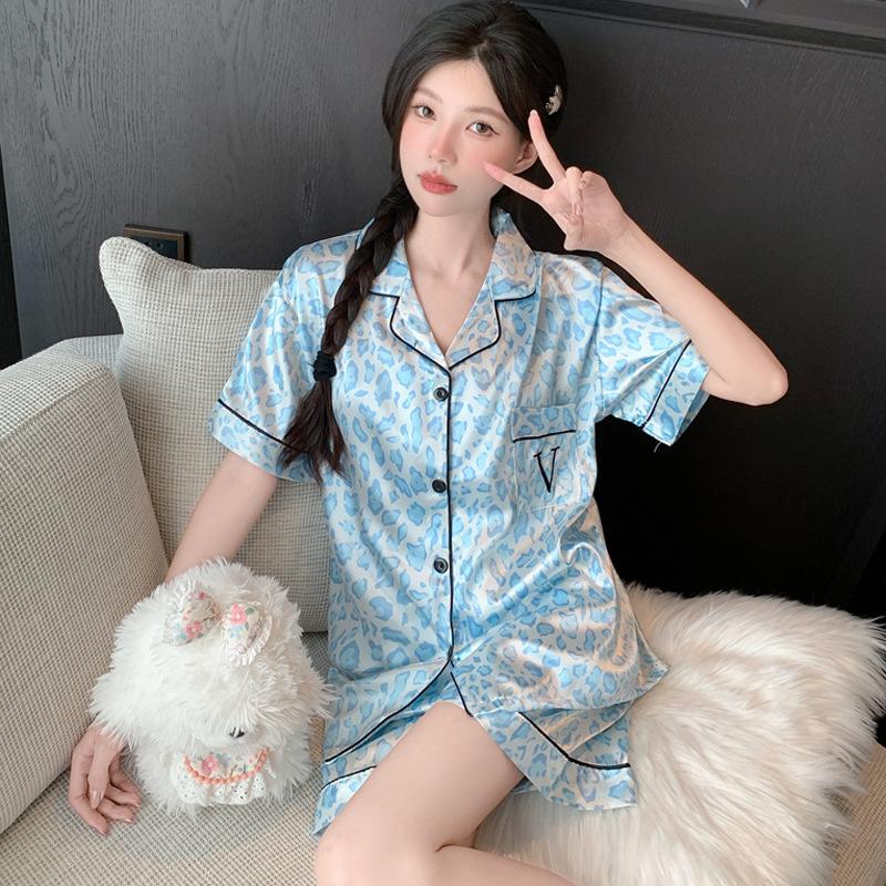 Letter V Summer Ice Silk Pajamas Women'S Cool Short-Sleeved Suit Blue Leopard Print Fashion High-End Loungewear