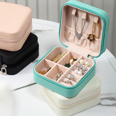 1 stücke Tragbare Mini Schmuck Lagerung Box Reise Veranstalter Schmuck Fall Leder Lagerung Ohrringe Halskette Ring Schmuck Organizer Display
