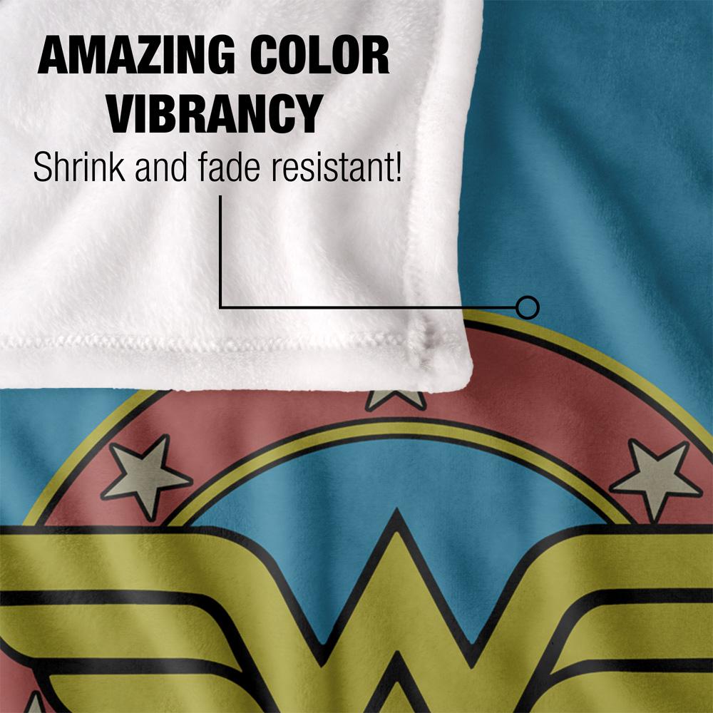 Wonder Woman Vintage Logo Blanket