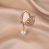 2024 Women's High-Grade Anti-Exposure Brooch: Stylish, Niche Design Clothes Pin.