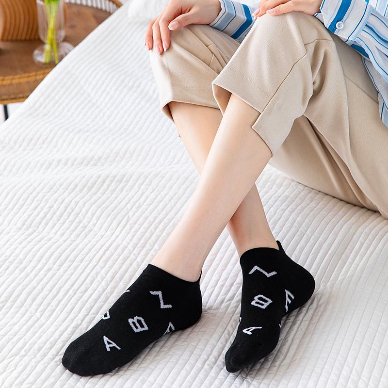 5 Pairs New Arrivals Women Socks Cotton Cartoon Zebra Ankle Socks Female Striped Letter Harajuku Breathable Causal Short Socks