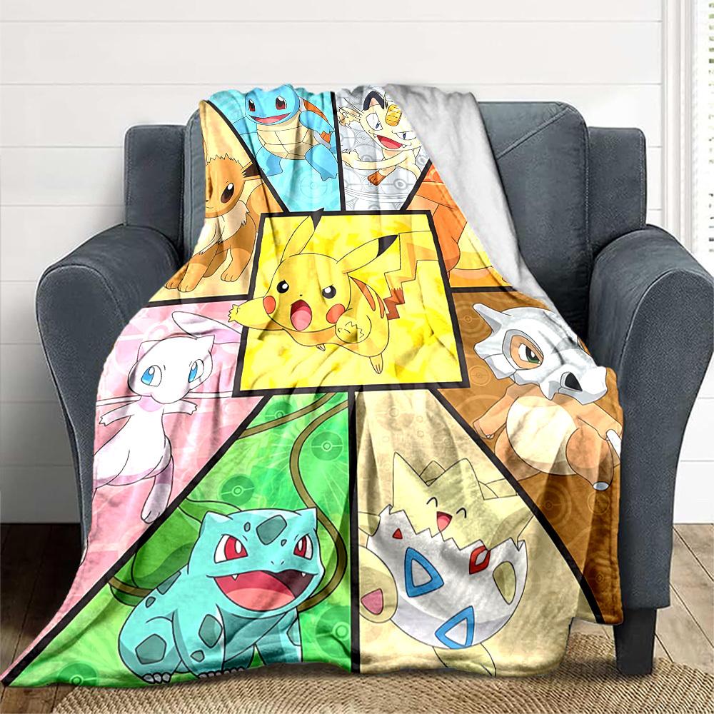 1pz Coperta in Flanella Morbida e Calda con Personaggi Pokemon, Coperta Multiuso per Divano, Poltrona, Ufficio, Letto, Campeggio, Viaggio