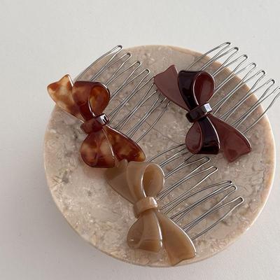 Jednoduchá acetátová mašle na vlasy, hřebenová spona, DIY vlasové doplňky, vlasové potřeby, sladká mašle s vloženým hřebenem, acetátová hřebenová spona