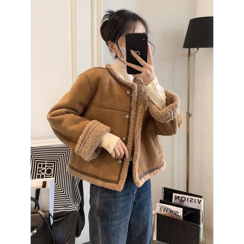 Winter 2023 Women's Short Loose Korean Style Fur Coat with Thickened Lamb Wool