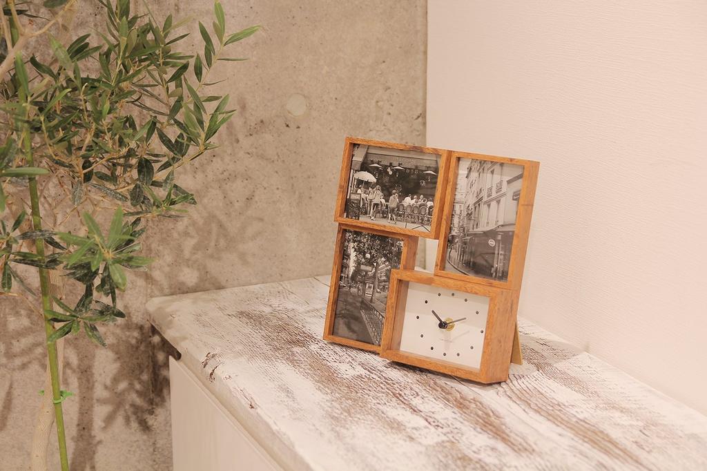 Magnet Photo Frame and Clock Bit for Wall Hanging and Placement x 23 x 23cm 2452 4.3