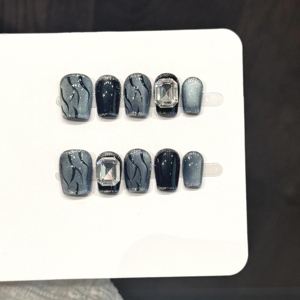 Handmade Press On Nail Black Gray Gradation Cat Eye Hand-painted Flame Pattern 3D Diamond Ultra-short Coffin Fake Nail Patch Artificial Nail Reusable XS