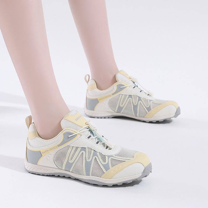 

Mountaineering mesh white shoes women s 2025 summer new thick-soled, light, comfortable and breathable casual sports shoes 40