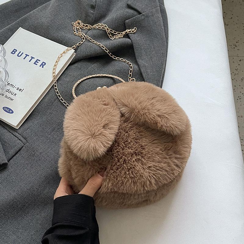 

Осенне-зимняя плюшевая сумка женская, новая стильная меховая сумка через плечо женская, симпатичная мягкая сумка через плечо с цепочкой для женщин