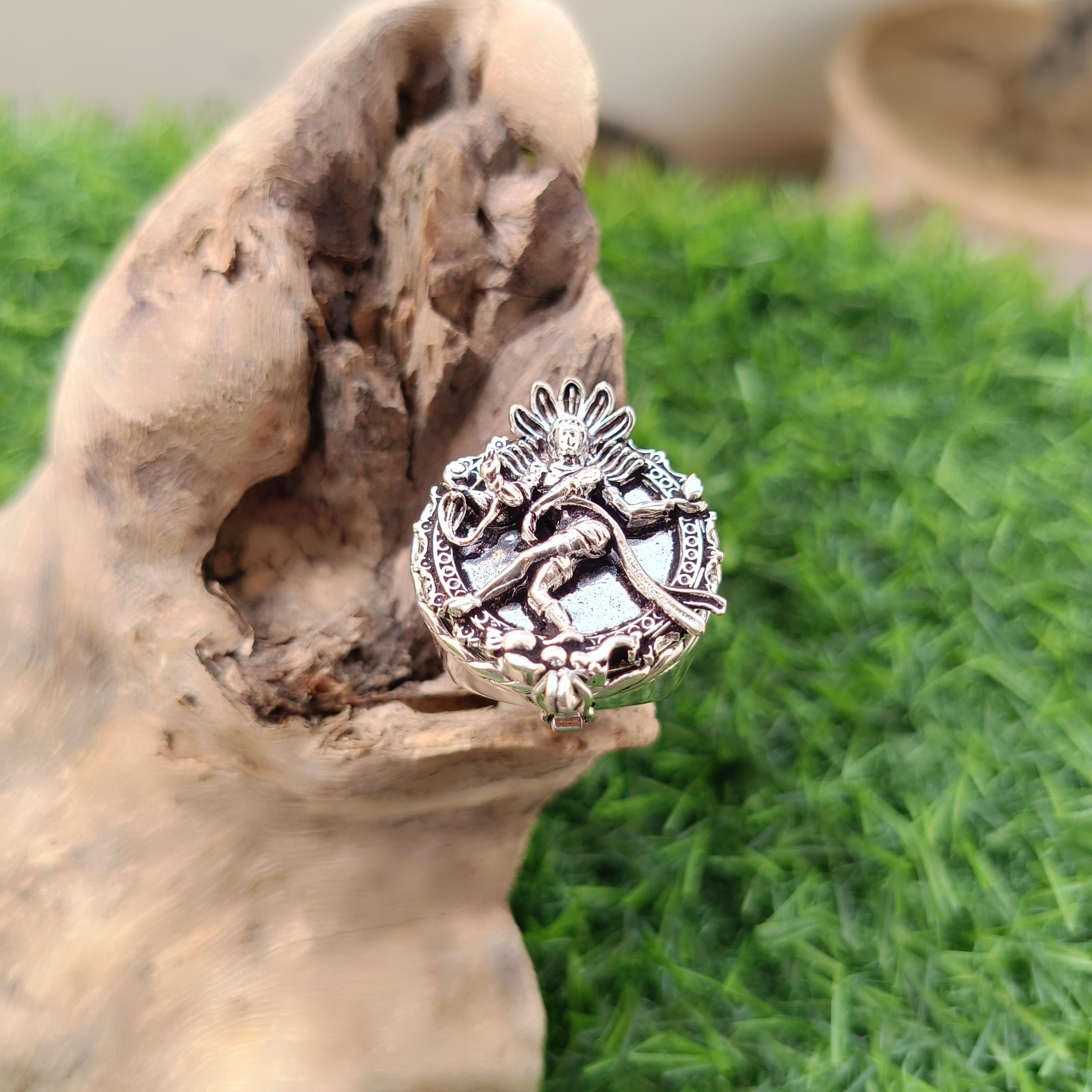 

Nataraja Poison Ring ,Dancing Shiva Ring, Hindu Silver Signet Ring, Tanana Charm for Woman, Shiva Nataraja Jewelry, Ananda tardive Ring, 6