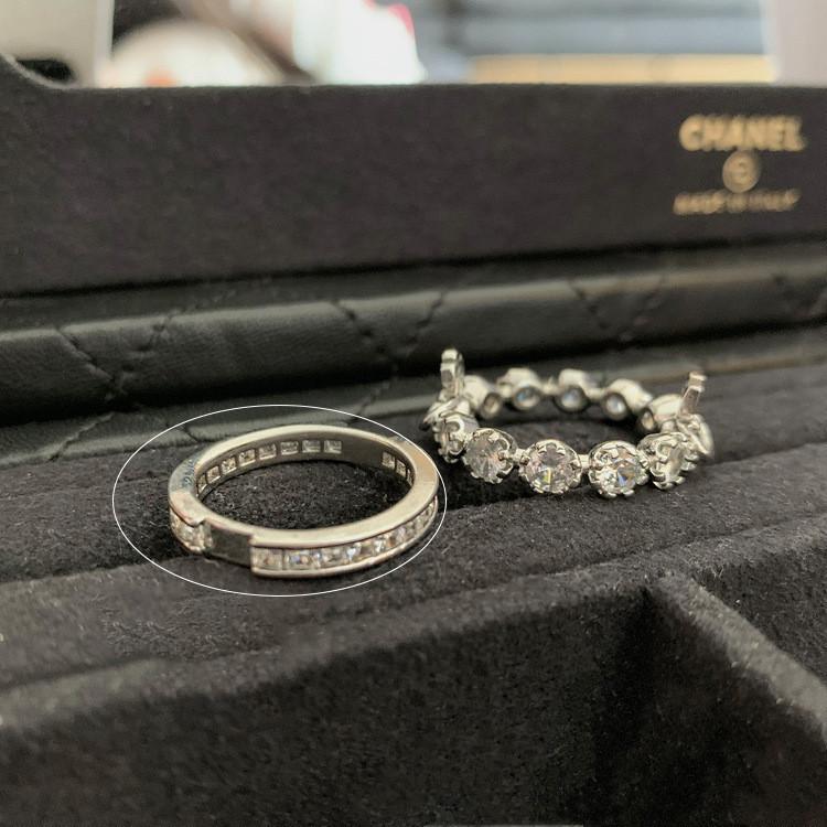 

Медное геометрическое модное кольцо, украшенное потрясающим цирконом, для современных женщин 2022 года J3158