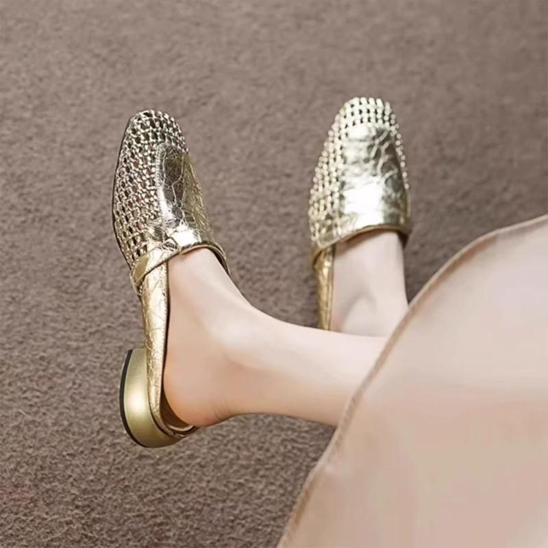 

2025 Новые вырезы Женские тапочки Плетение + Натуральная кожа Модные слипоны Мюли Женская обувь Летняя Повседневная Обувь 35 золотой