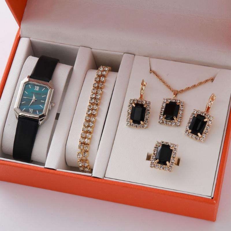 New Casual Fashion Leather Ladies Business Square Luxury Quartz Watch Korean Version Rhinestone Jewelry Set