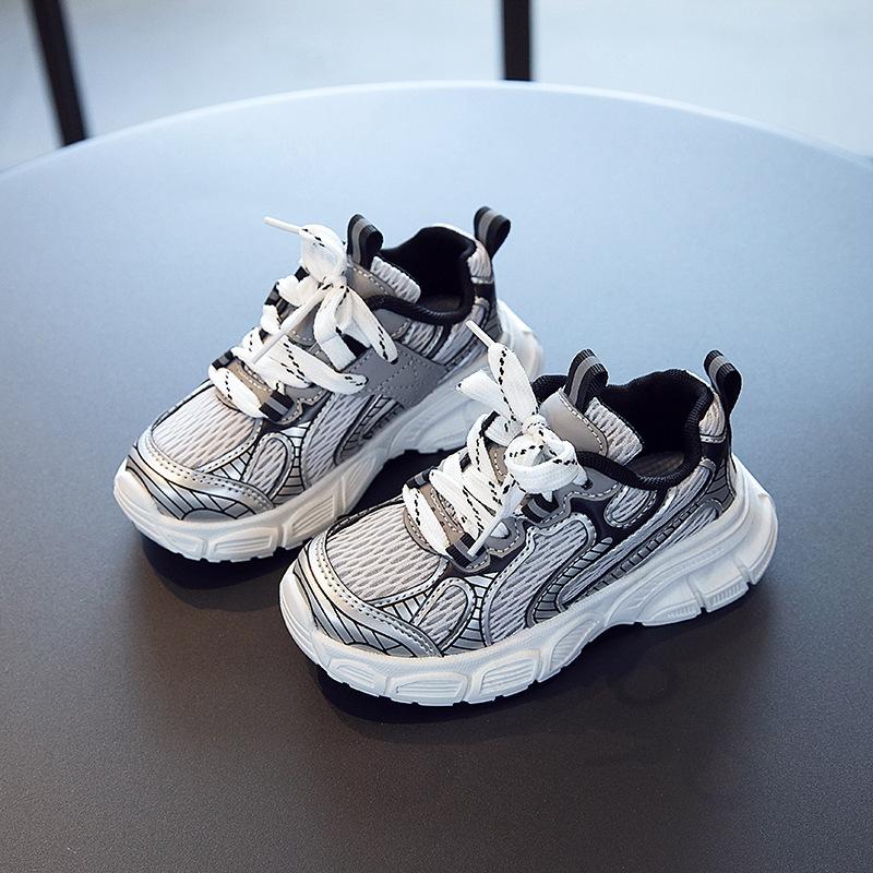 Middle and older children's spring and summer boys' sports shoes girls' dad shoes new breathable 2025 children's shoes running shoes classmates