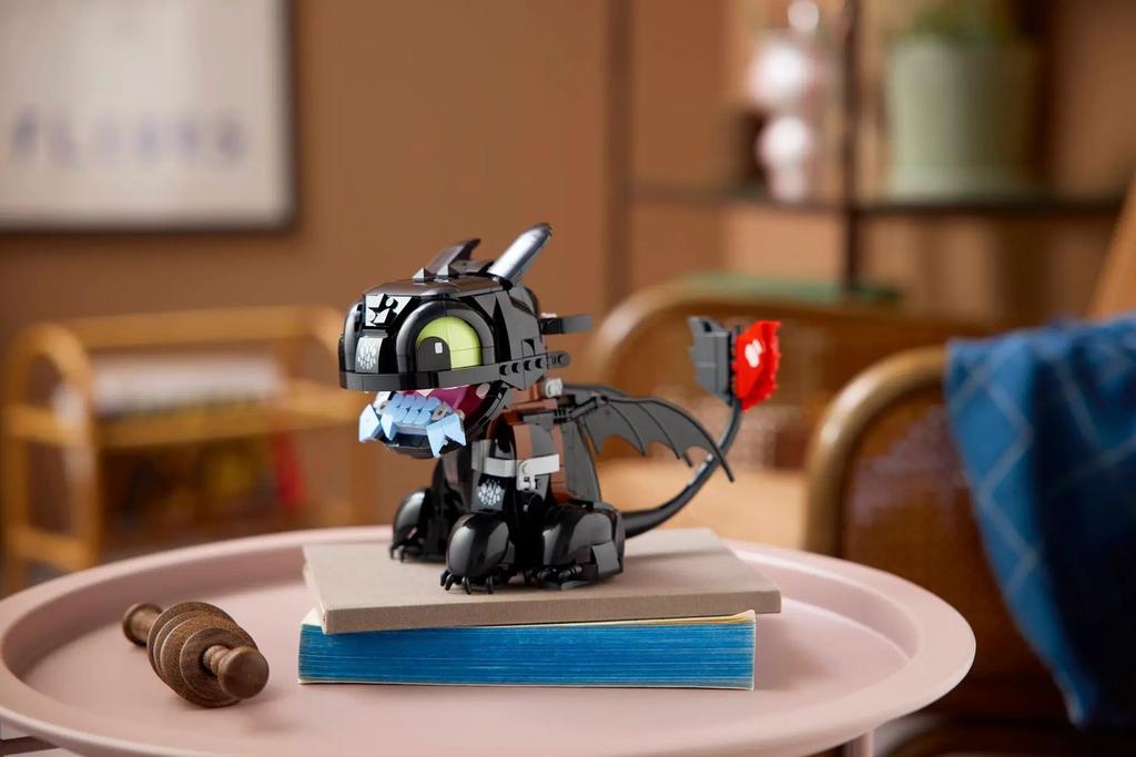 LEGO Icons 10375 How To Train Your Dragon: Toothless