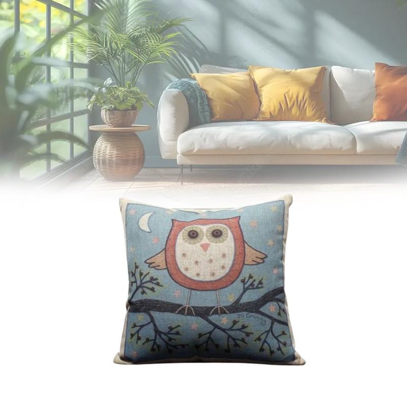 Decorative Anime Owl Cushion Removable Linen Cover Soft Polyester Filling Couch