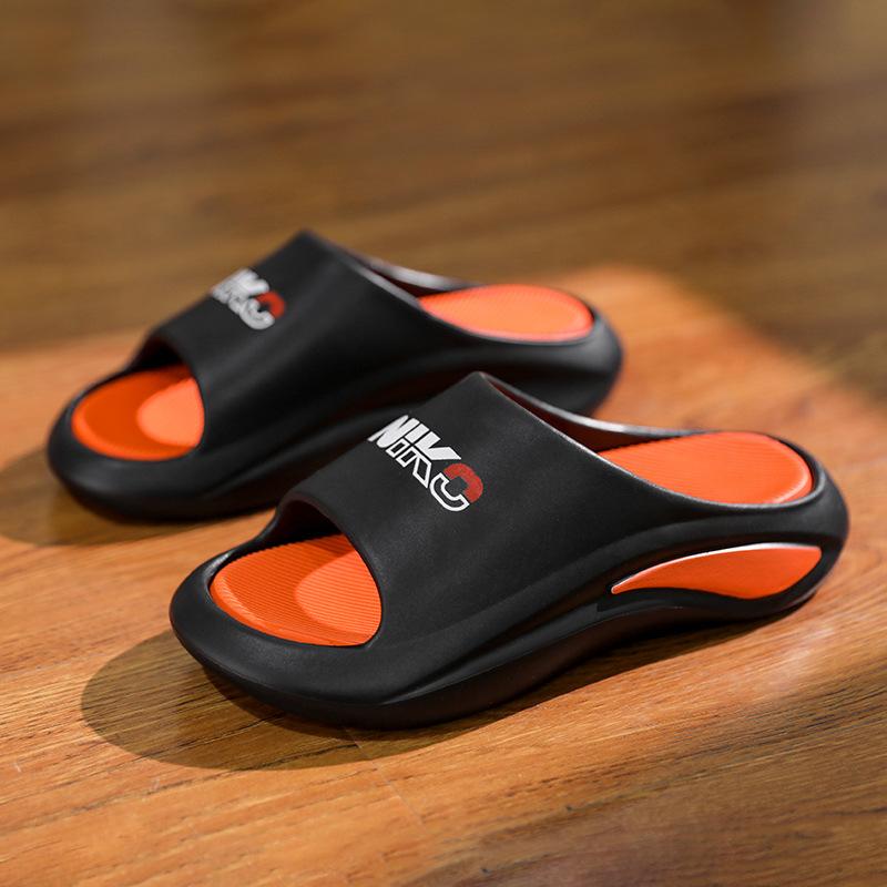 

Slippers popular 2024 spring new trend versatile casual men s outdoor thick bottom stepping on shit feeling one-word drag shoes 46