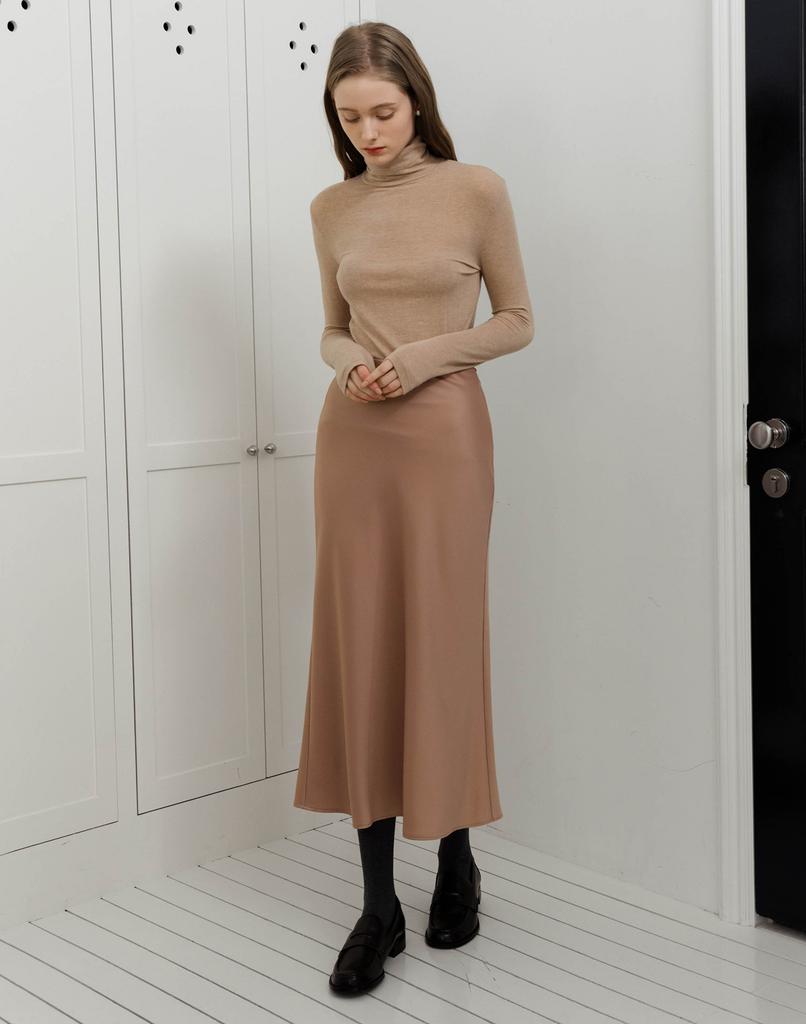 LAUTREDE MIN Lautre Powder Satin Flare Skirt