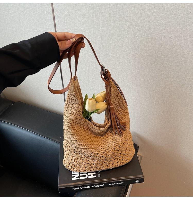 Large capacity woven bag women's summer new versatile shoulder shopping bag high-end seaside beach bag