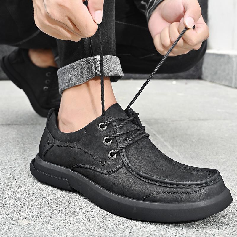 Fashion Men Leather Shoes Breathable Loafers Sneakers 2025 New Fashion Comfortable Flat Handmade Retro Leisure Loafers Shoes Men Shoes