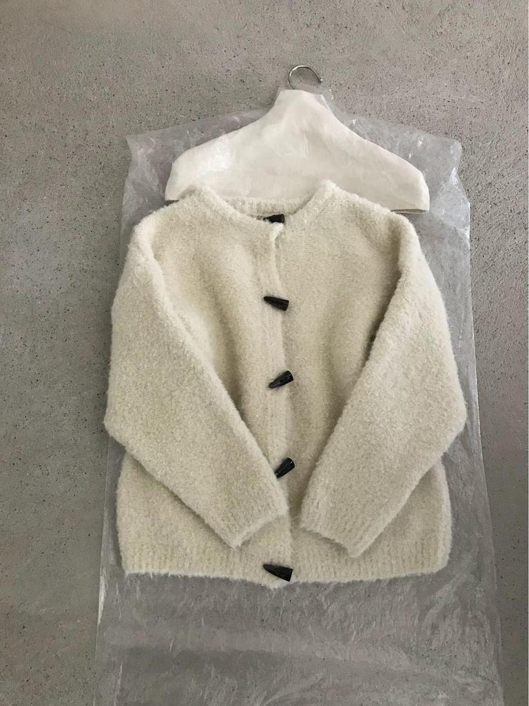 Japanese Style Soft Lamb Toggle Sweater - Women's Thickened, Cute, Comfortable Coat for Autumn 2025, White.
