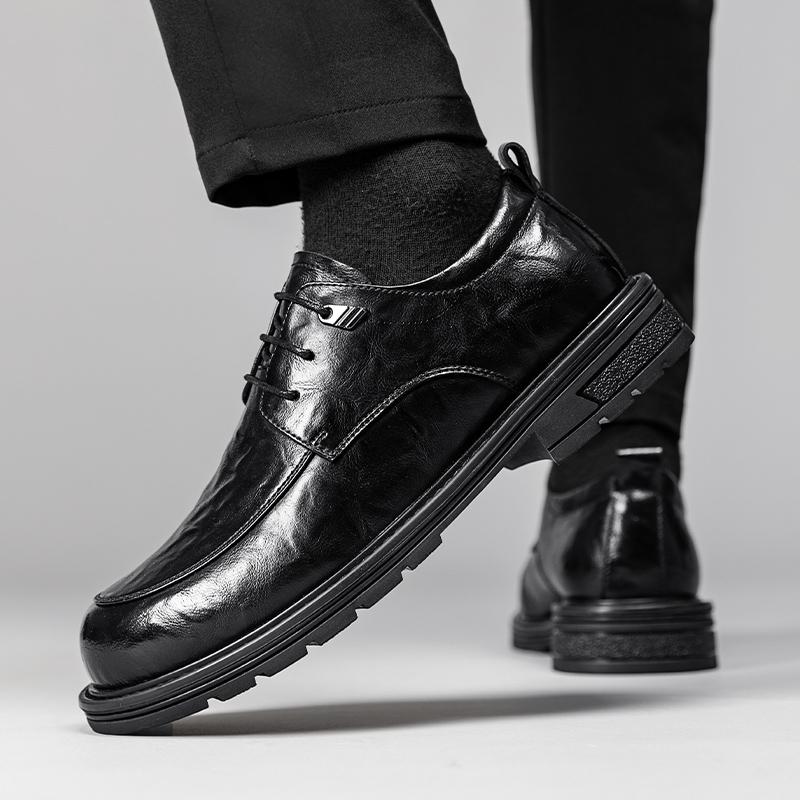 2024 Herren Plateau Leder Oxford Formelle Lederschuhe Herren Mode Trend Handgefertigte Herren Mokassins Lässige Herren Hot Sale Schuhe