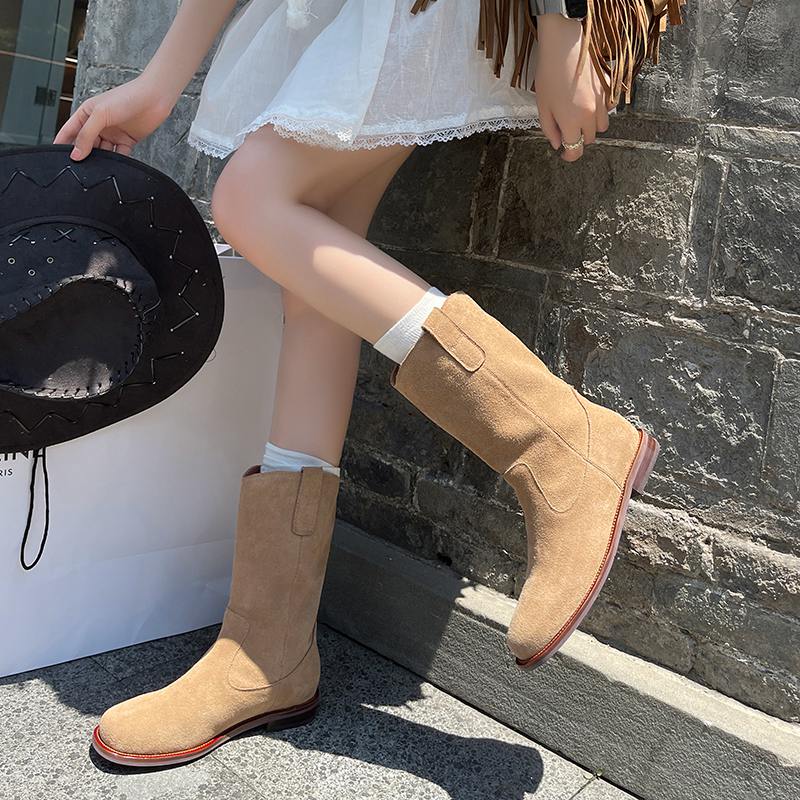 Krazing Pot Chaussures en daim de vache pour femme, bottes mi-mollet à bout rond et talons bas épais, collection automne-hiver