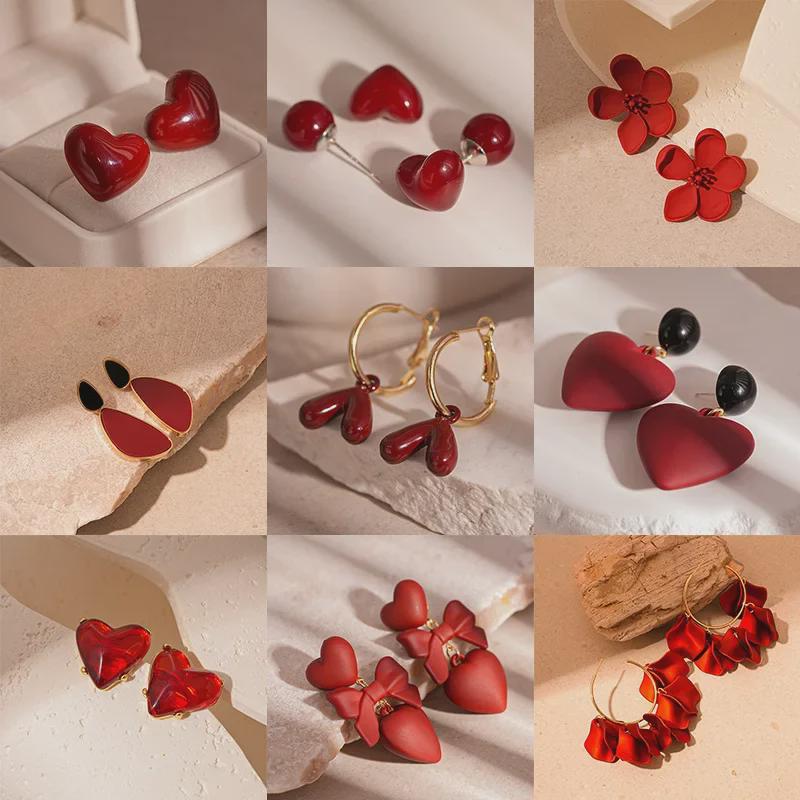 Cercei retro Ankola cu ac din argint, cu model geometric, cu inimă roșie - Accesoriu simplu și de înaltă calitate pentru toamnă/iarnă, pentru femei