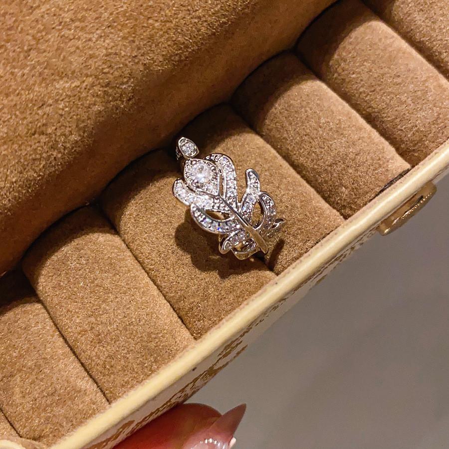 Minimalist Zircon Feather Leaf Open Ring For Elegant Ladies Wear