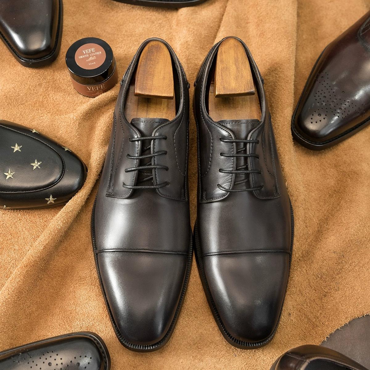 

Модная итальянская роскошь, мужские оксфорды из натуральной кожи, туфли для платья, ручная работа, качество 2025, ретро, элегантные серые свадебные социальные туфли для мужчин 43 серый